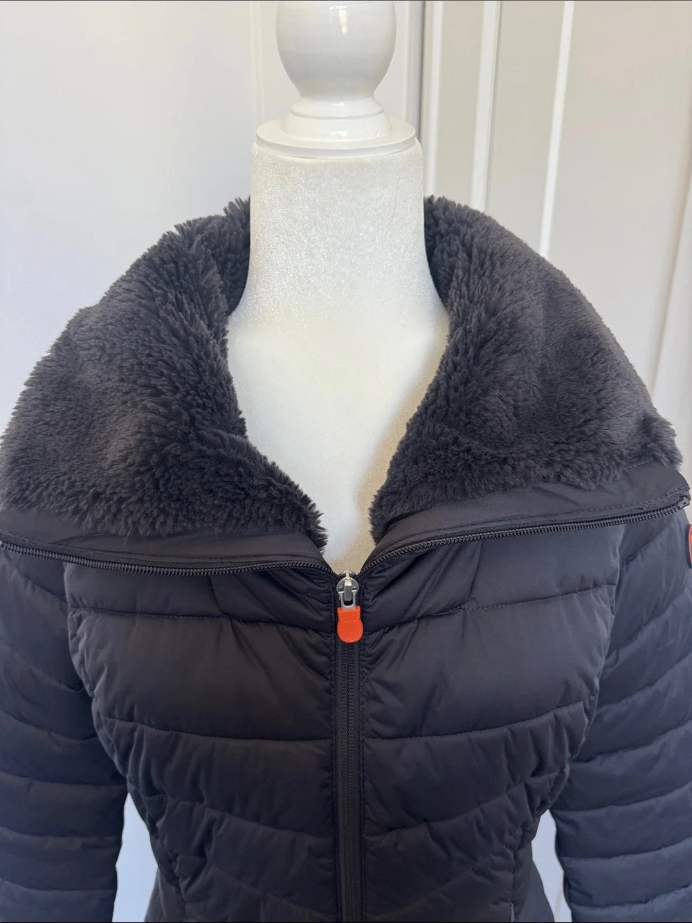 SAVE THE DUCK Women's Dark Gray Quilted Puffer Coat with Faux Fur Collar